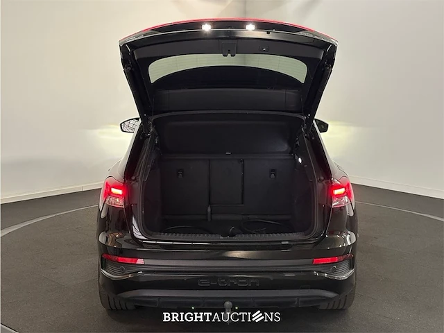 Audi q4 50 launch edition s competition quattro 77 kwh 2021 (origineel-nl), n-031-pl - afbeelding 22 van  44