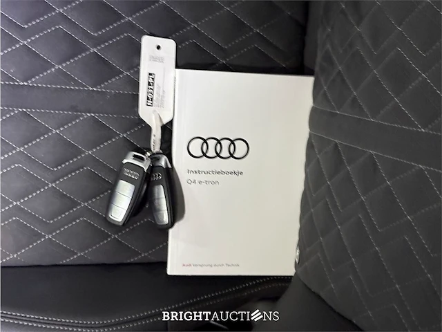 Audi q4 50 launch edition s competition quattro 77 kwh 2021 (origineel-nl), n-031-pl - afbeelding 38 van  44