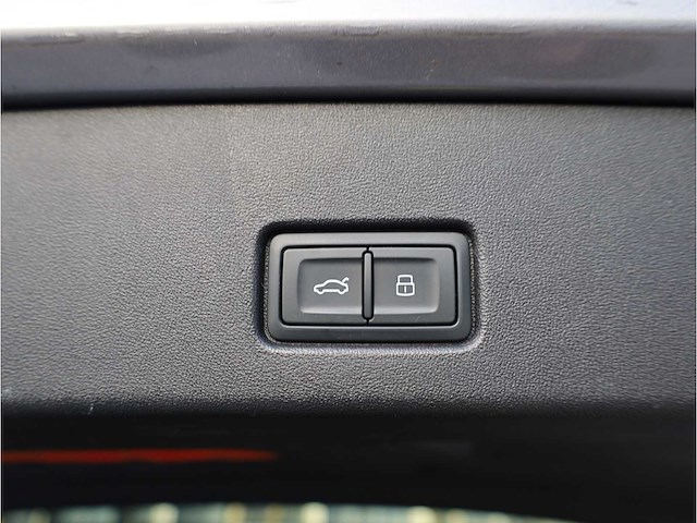 Audi q4 e-tron 40 edition one soh 93% 77 kwh 150kw automaat 2022 - afbeelding 21 van  47