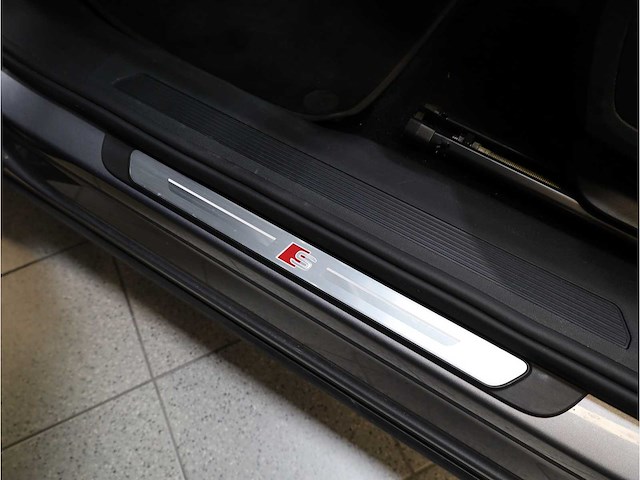 Audi q4 e-tron 40 edition one soh 93% 77 kwh 150kw automaat 2022 - afbeelding 30 van  47