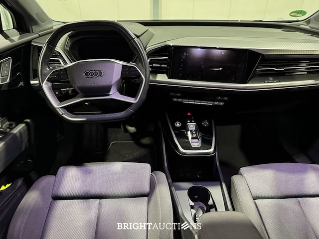 Audi q4 e-tron 40 launch edition advanced 77 kwh 204pk 2021 (origineel-nl), n-414-fz - afbeelding 27 van  41