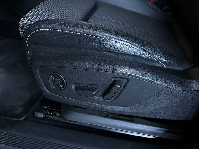 Audi q4 e-tron 50 quattro launch edition s competition 77 kwh 299pk 2022 (origineel-nl + 1e eigenaar), p-122-gb - afbeelding 5 van  20