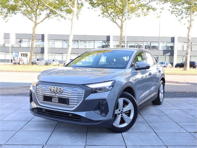 Audi q4 sportback e-tron 35 edition 55 kwh 125kw automaat 2022 - afbeelding 1 van  28