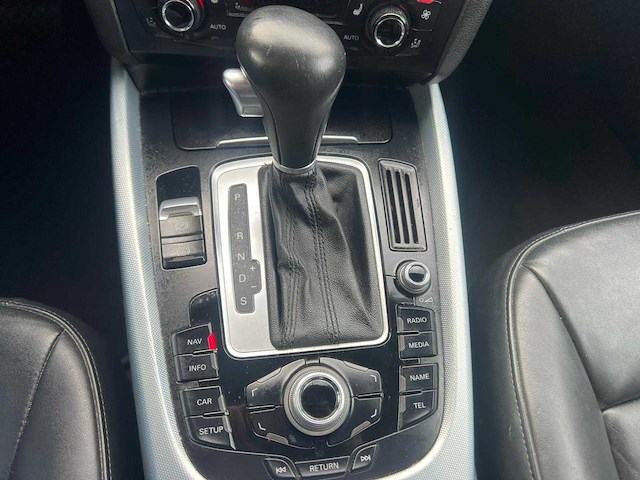 Audi q5 - 2.0 tfsi q. pro line automaat; 79-lgb-1 - afbeelding 3 van  8