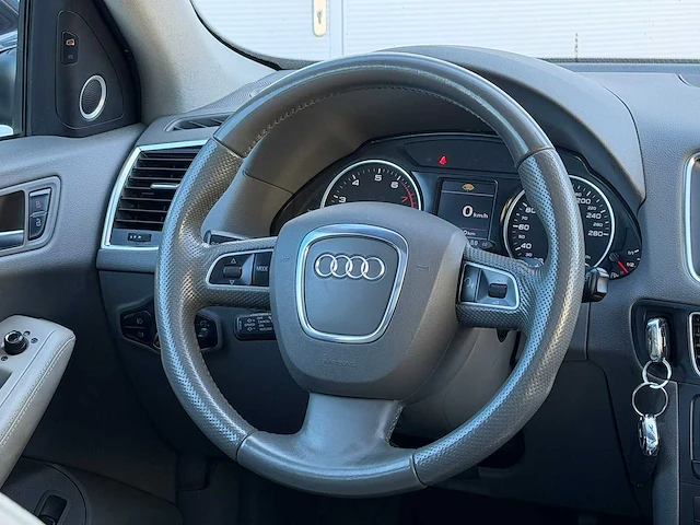 Audi q5 2.0 tfsi pro line i | 12-ksx-4 - afbeelding 33 van  35