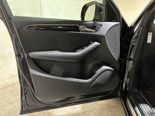 Audi q5 3.0 tdi quattro pro line s 236pk 2011, 41-thl-9 - afbeelding 22 van  44