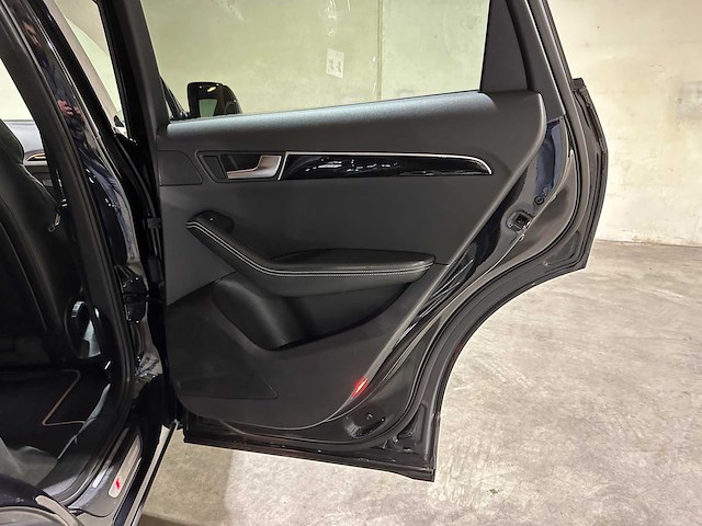 Audi q5 3.0 tdi quattro pro line s 236pk 2011, 41-thl-9 - afbeelding 29 van  44