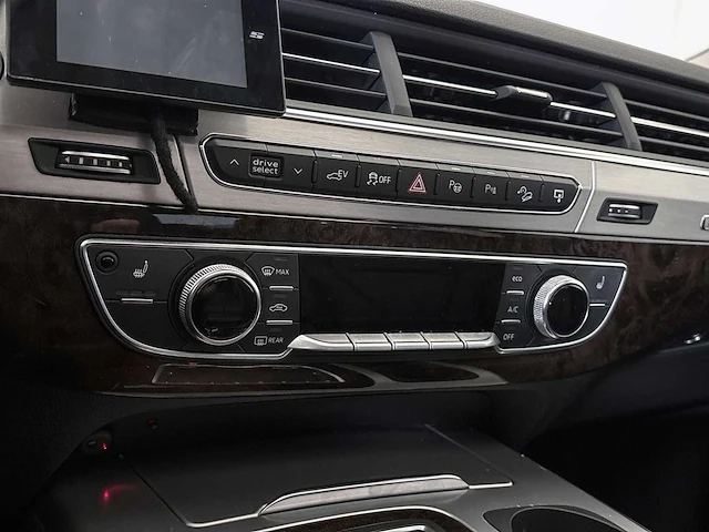 Audi q7 3.0 tdi e-tron quattro premium | kr-846-n i - afbeelding 17 van  29
