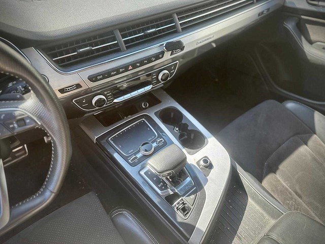 Audi q7 3.0 tdi q. pro l. s* j-272-fv - afbeelding 1 van  10