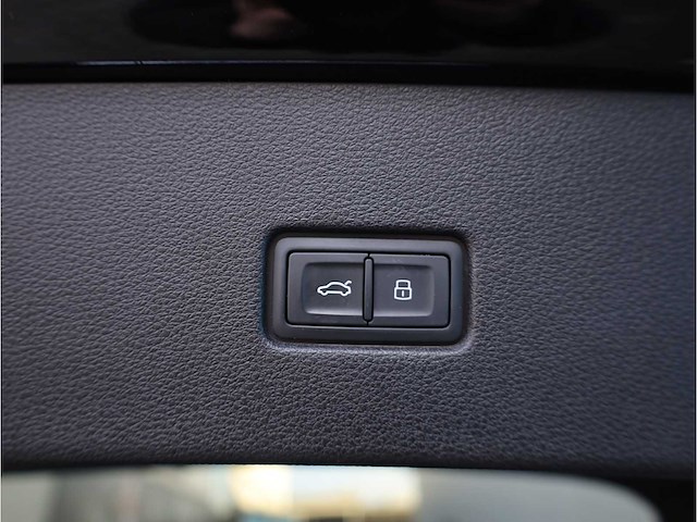 Audi q8 55 etfsi quattro 340pk automaat 2022 - afbeelding 29 van  44