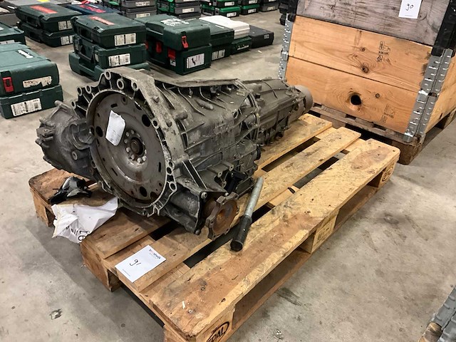 Audi quattro versnellingsbak - afbeelding 3 van  4