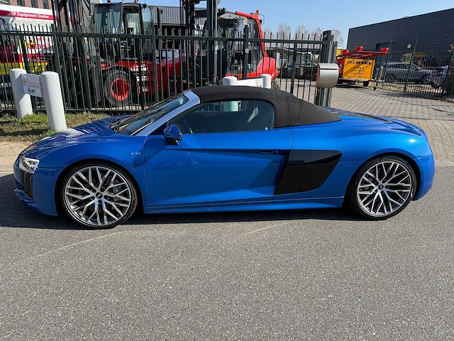 Audi r8 spyder 5.2 fsi v10 quattro - afbeelding 5 van  21