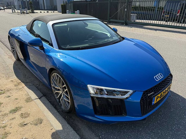 Audi r8 spyder 5.2 fsi v10 quattro - afbeelding 1 van  21