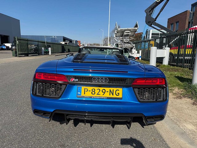 Audi r8 spyder 5.2 fsi v10 quattro - afbeelding 17 van  21