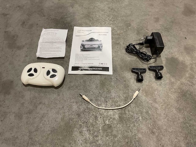 Audi rs e-tron gt blauw elektrische kinderauto - afbeelding 44 van  45