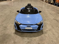 Audi rs e-tron gt blauw elektrische kinderauto - afbeelding 2 van  29