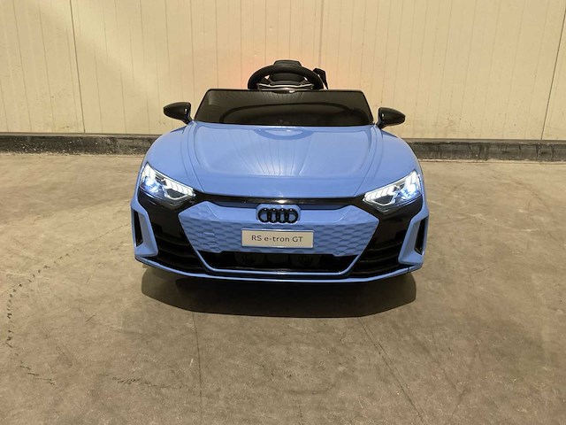 Audi rs e-tron gt blauw elektrische kinderauto - afbeelding 15 van  29