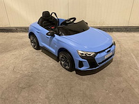 Audi rs e-tron gt blauw elektrische kinderauto - afbeelding 16 van  29