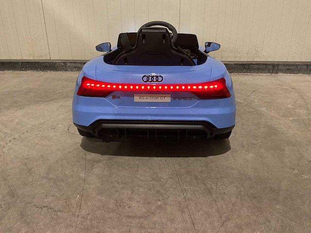 Audi rs e-tron gt blauw elektrische kinderauto - afbeelding 21 van  29