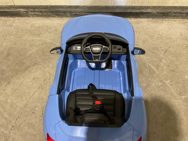 Audi rs e-tron gt blauw elektrische kinderauto - afbeelding 24 van  29
