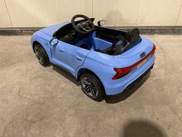 Audi rs e-tron gt blauw elektrische kinderauto - afbeelding 25 van  29