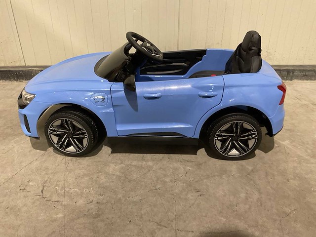 Audi rs e-tron gt blauw elektrische kinderauto - afbeelding 11 van  20