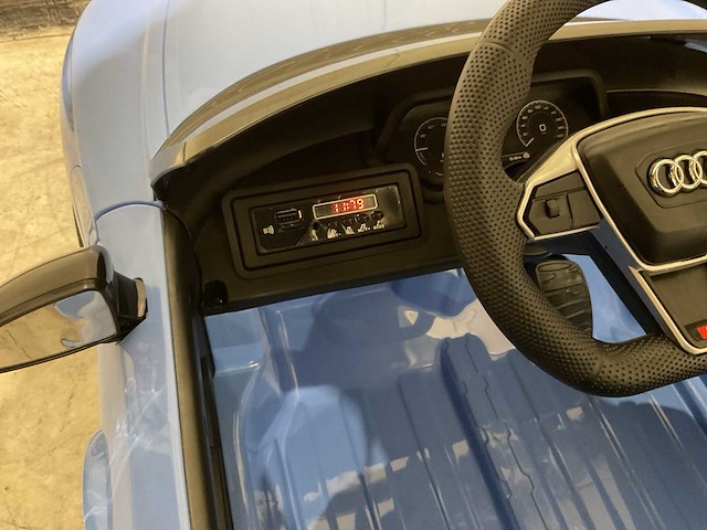 Audi rs e-tron gt blauw elektrische kinderauto - afbeelding 38 van  60