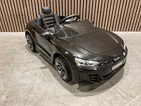 Audi rs e-tron gt zwart elektrische kinderauto - afbeelding 30 van  51