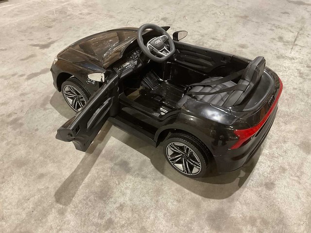 Audi rs e-tron gt zwart elektrische kinderauto - afbeelding 50 van  51