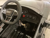 Audi rs e-tron gt zwart elektrische kinderauto - afbeelding 66 van  68