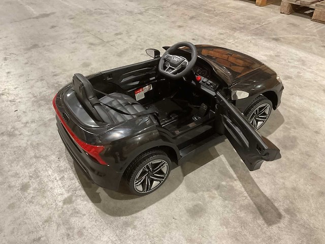 Audi rs e-tron gt zwart elektrische kinderauto - afbeelding 10 van  68