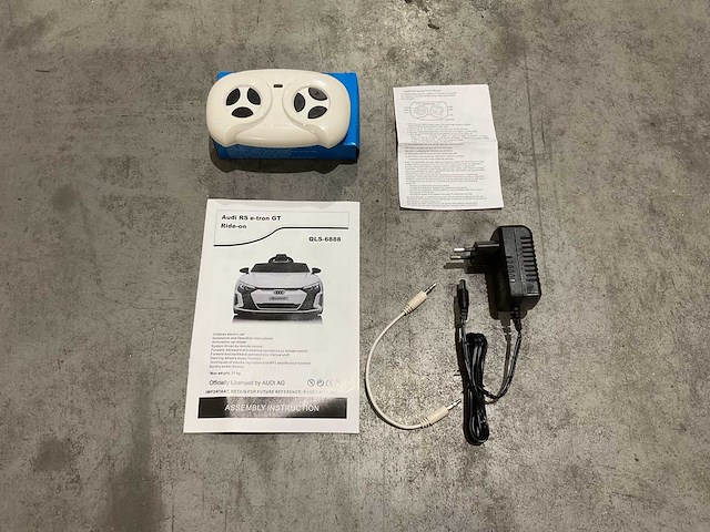 Audi rs e-tron gt zwart qls-6888 speelgoed - afbeelding 12 van  68