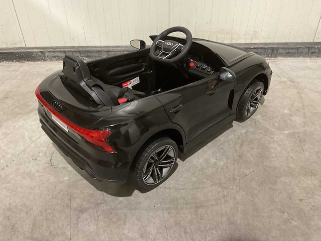 Audi rs e-tron gt zwart qls-6888 speelgoed - afbeelding 45 van  68