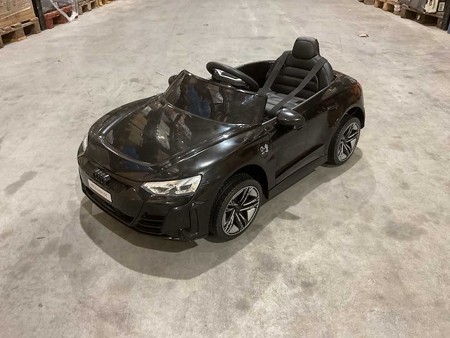 Audi rs e-tron gt zwart qls-6888 speelgoed - afbeelding 2 van  64