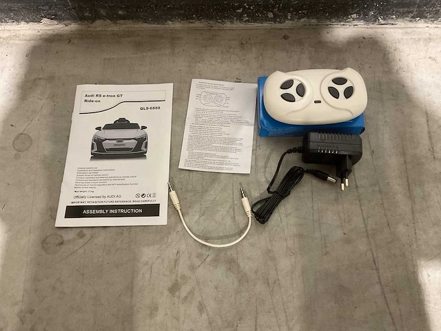 Audi rs e-tron gt zwart qls-6888 speelgoed - afbeelding 61 van  64
