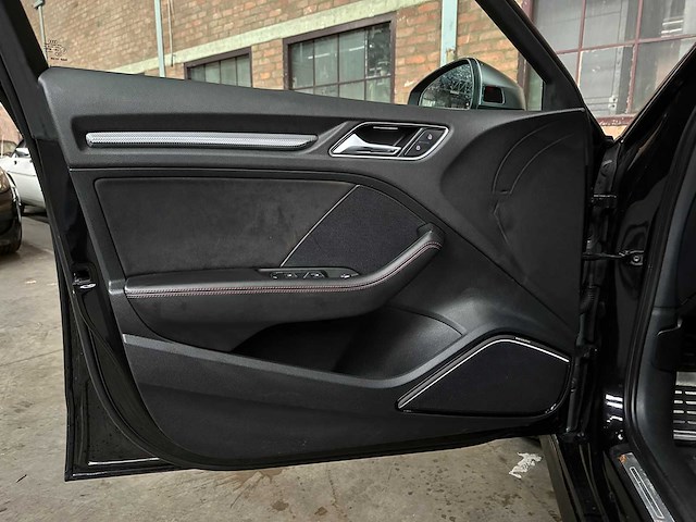 Audi rs3 sportback 2.5 tfsi quattro 400pk 2018, k-568-gn - afbeelding 13 van  25