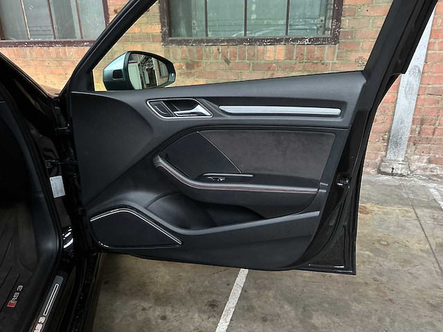 Audi rs3 sportback 2.5 tfsi quattro 400pk 2018, k-568-gn - afbeelding 17 van  25