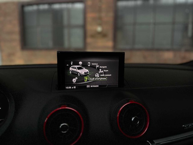 Audi rs3 sportback 2.5 tfsi quattro 400pk 2018, k-568-gn - afbeelding 15 van  32