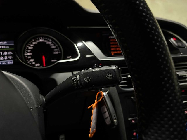 Audi rs5 coupé 4.2 fsi v8 quattro 450pk 2010, xn-941-l youngtimer - afbeelding 43 van  45