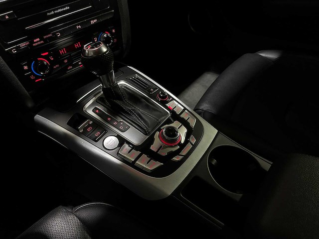 Audi rs5 coupé 4.2 fsi v8 quattro 450pk 2010, xn-941-l youngtimer - afbeelding 18 van  45