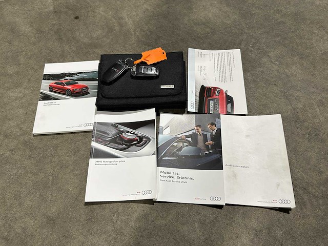 Audi rs5 coupé 4.2 fsi v8 quattro 450pk 2010, xn-941-l youngtimer - afbeelding 29 van  45