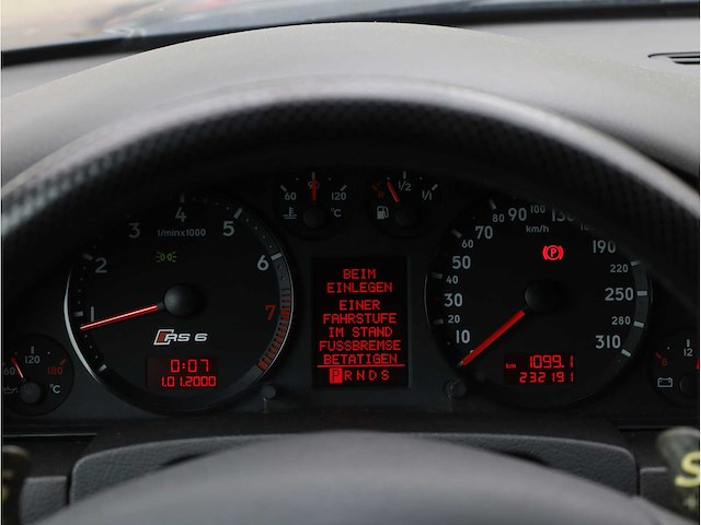 Audi rs6 4.2 quattro 2005 automaat, h-122-lk - afbeelding 10 van  46