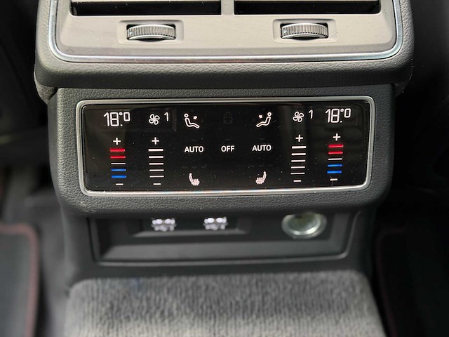 Audi rs6 avant 4.0 tfsi v8 quattro c8 600hp 2019, l-146-zg - afbeelding 32 van  42