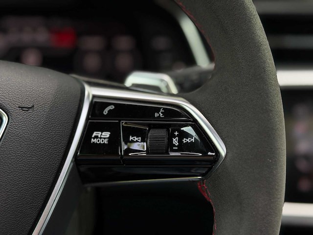 Audi rs6 avant 4.0 tfsi v8 quattro c8 dynamic plus 600hp 2019, l-146-zg - afbeelding 39 van  79