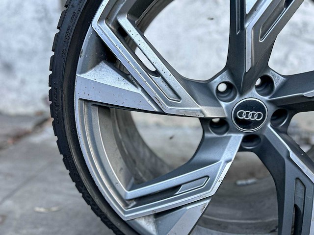 Audi rs6 wielen set - afbeelding 4 van  6