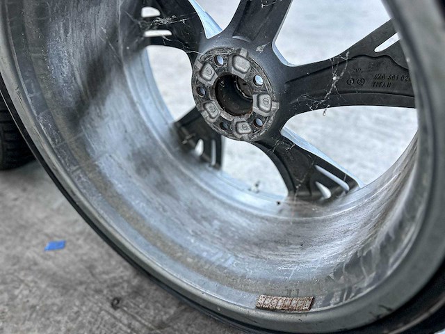 Audi rs6 wielen set - afbeelding 5 van  6