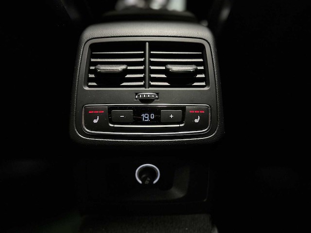 Audi s4 sedan 3.0 v6 354pk 2017 - afbeelding 37 van  51