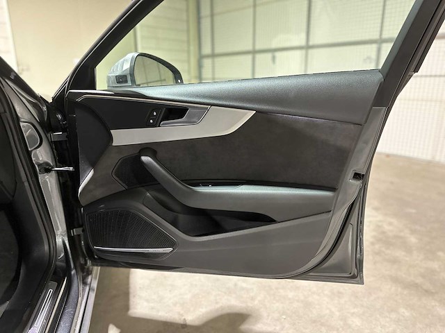 Audi s4 sedan 3.0 v6 354pk 2017 - afbeelding 41 van  51