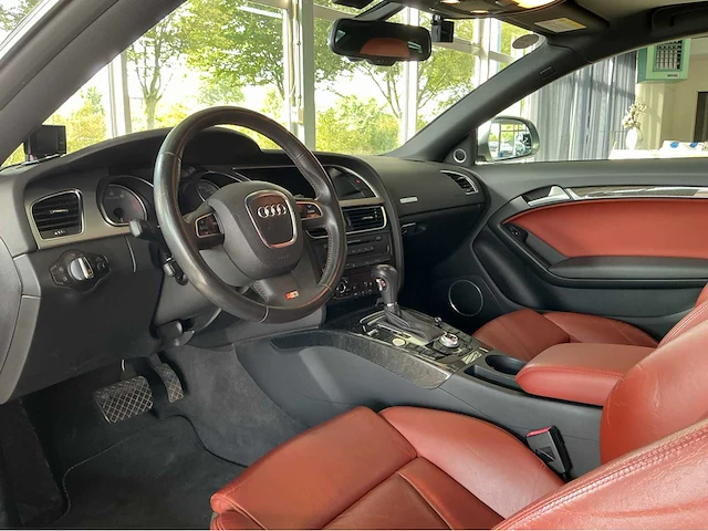 Audi s5 coupé 4.2 fsi v8 quattro | volledig uitgerust | krachtige 354 pk v8 | exclusieve sportcoupé btw auto - afbeelding 25 van  57