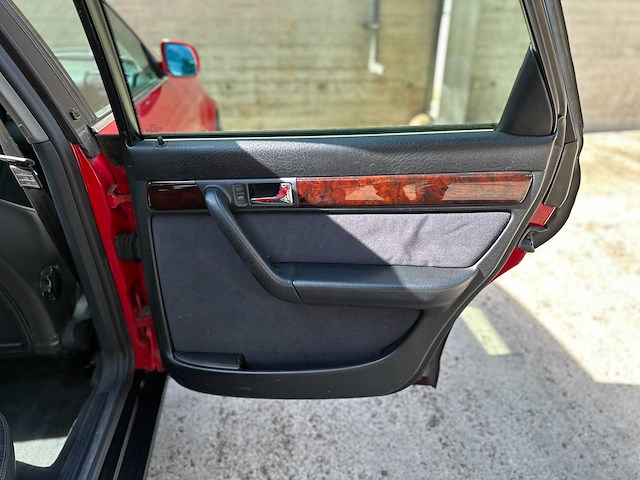 Audi s6 limousine 4.2 v8 quattro c4 290pk 1996, 94-pgp-6 - afbeelding 27 van  47